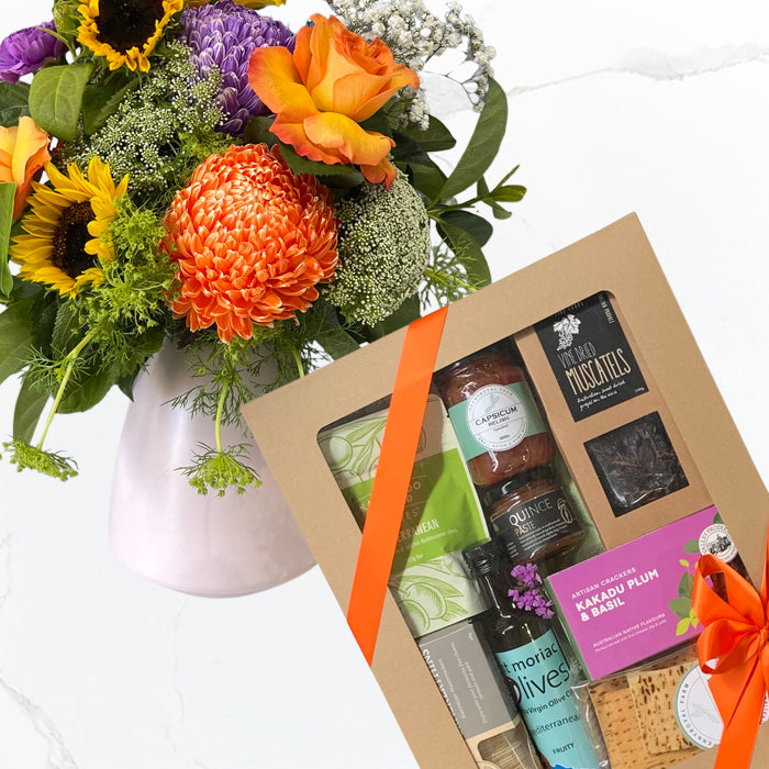 Can't Decide Hamper With Flower Bouquet