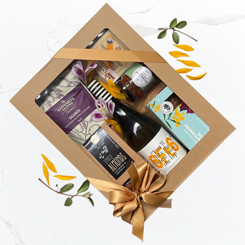 Sunny Afternoon hamper with Six Foot Six Chardonnay, Manchego cheese, artisan crackers, chutney, smoked almonds and Kalamata olives Geelong delivery